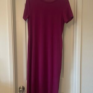 Midi Scoop-Neck Short-Sleeve Dress in Magenta